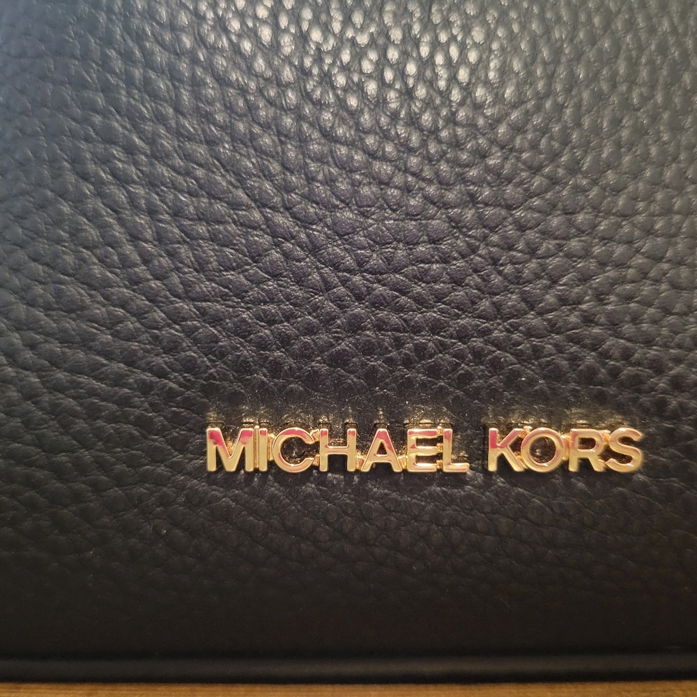 Michael Kors "Mina" Black Crossbody Bag with Gold Chain - Picture 3 of 6